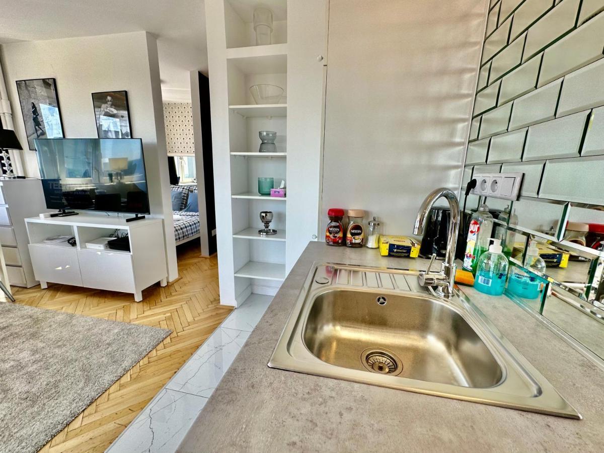 Ferienwohnung Platinum Metro X2 Wifi 350 Mbs Netflix Hbo Appletv Warschau Exterior foto
